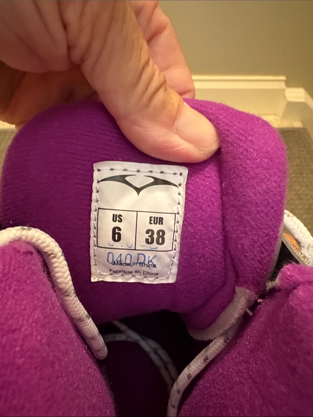 VIC Solair Recreational White and Purple Women's Ice Skates from Canadian Tire. - Picture 3 of 3